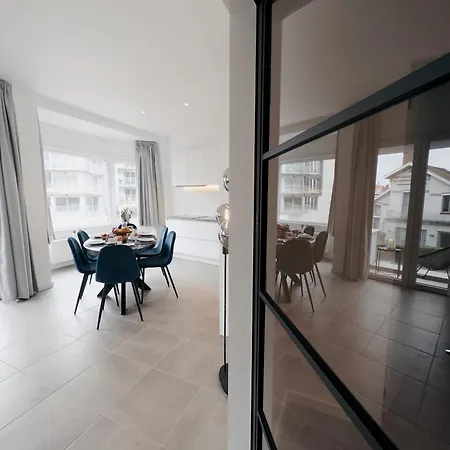 Seaside Living - Stella * De Panne