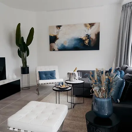 Seaside Living - Stella