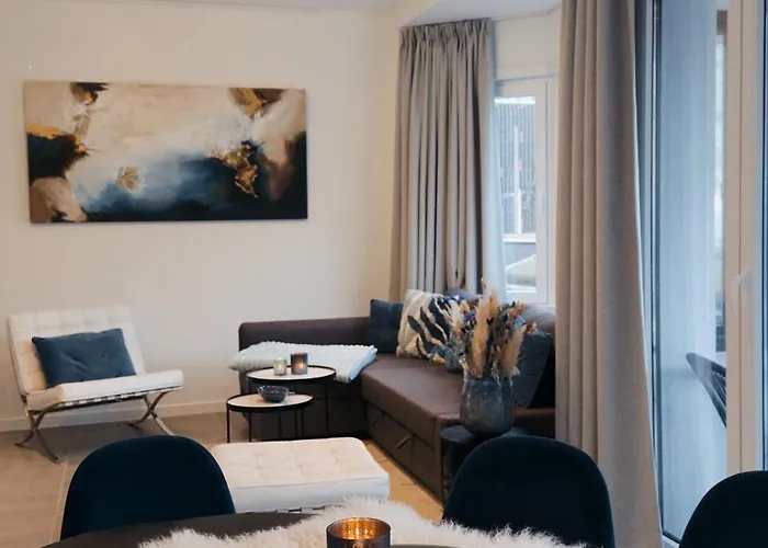 Seaside Living - Stella